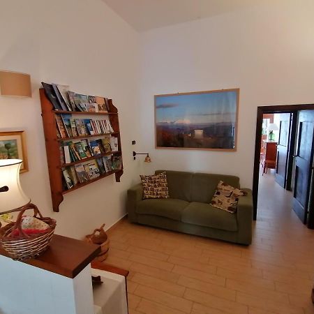 Il Sorriso Apartment Orvinio Bagian luar foto