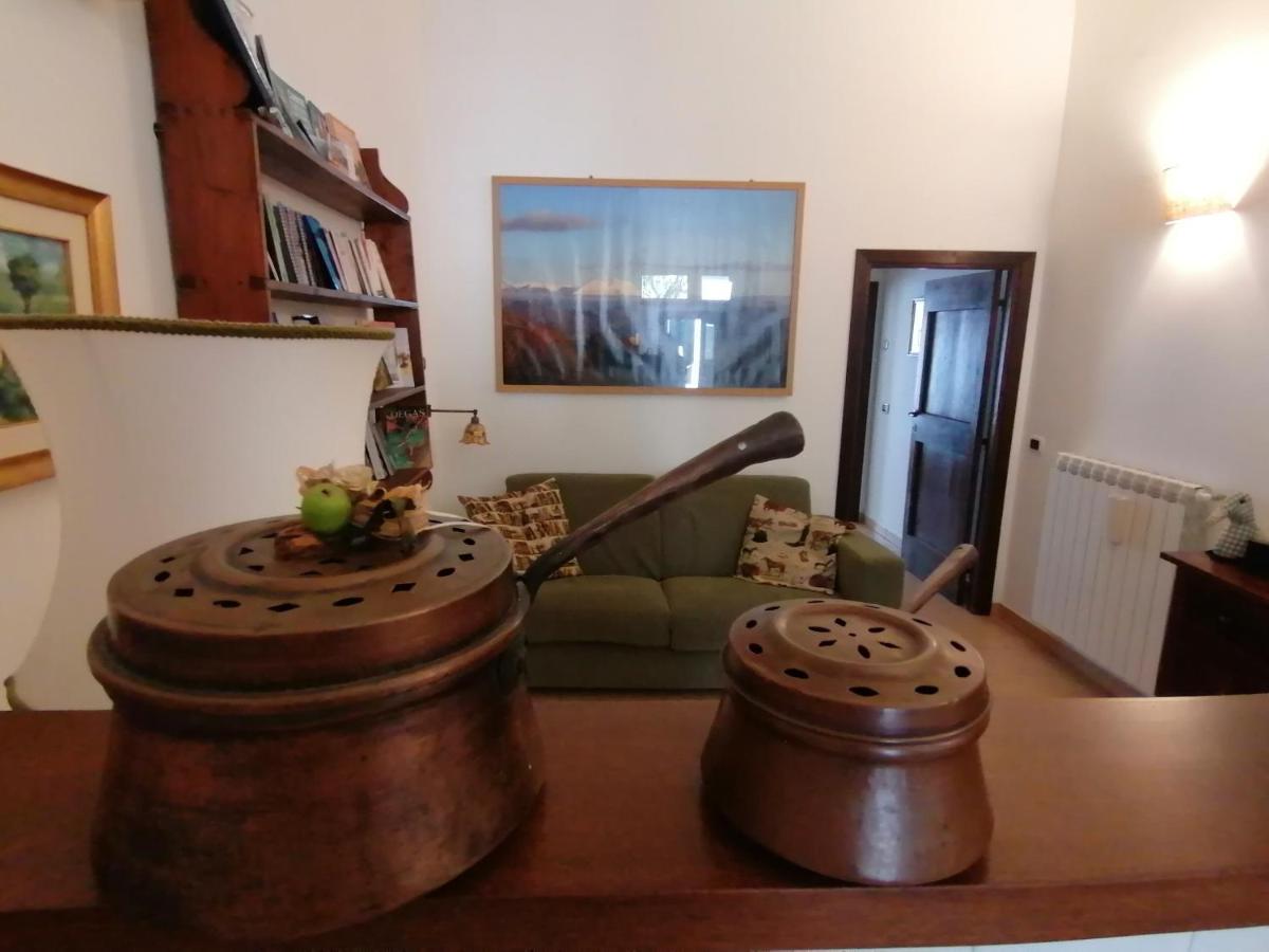 Il Sorriso Apartment Orvinio Bagian luar foto
